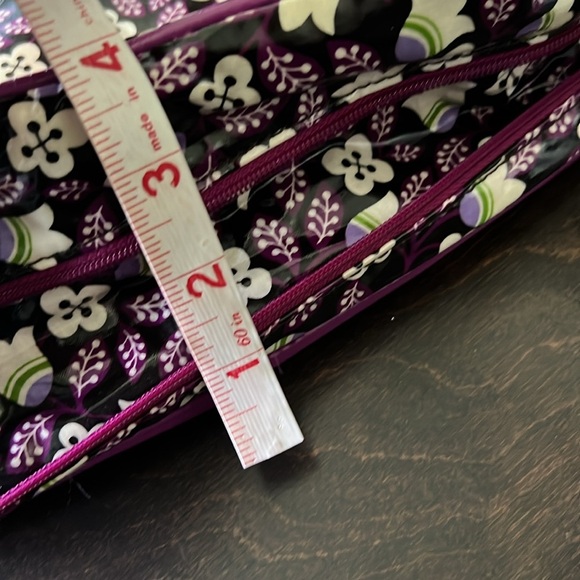 Frill by Vera Bradley messenger bag EUC - Picture 16 of 16